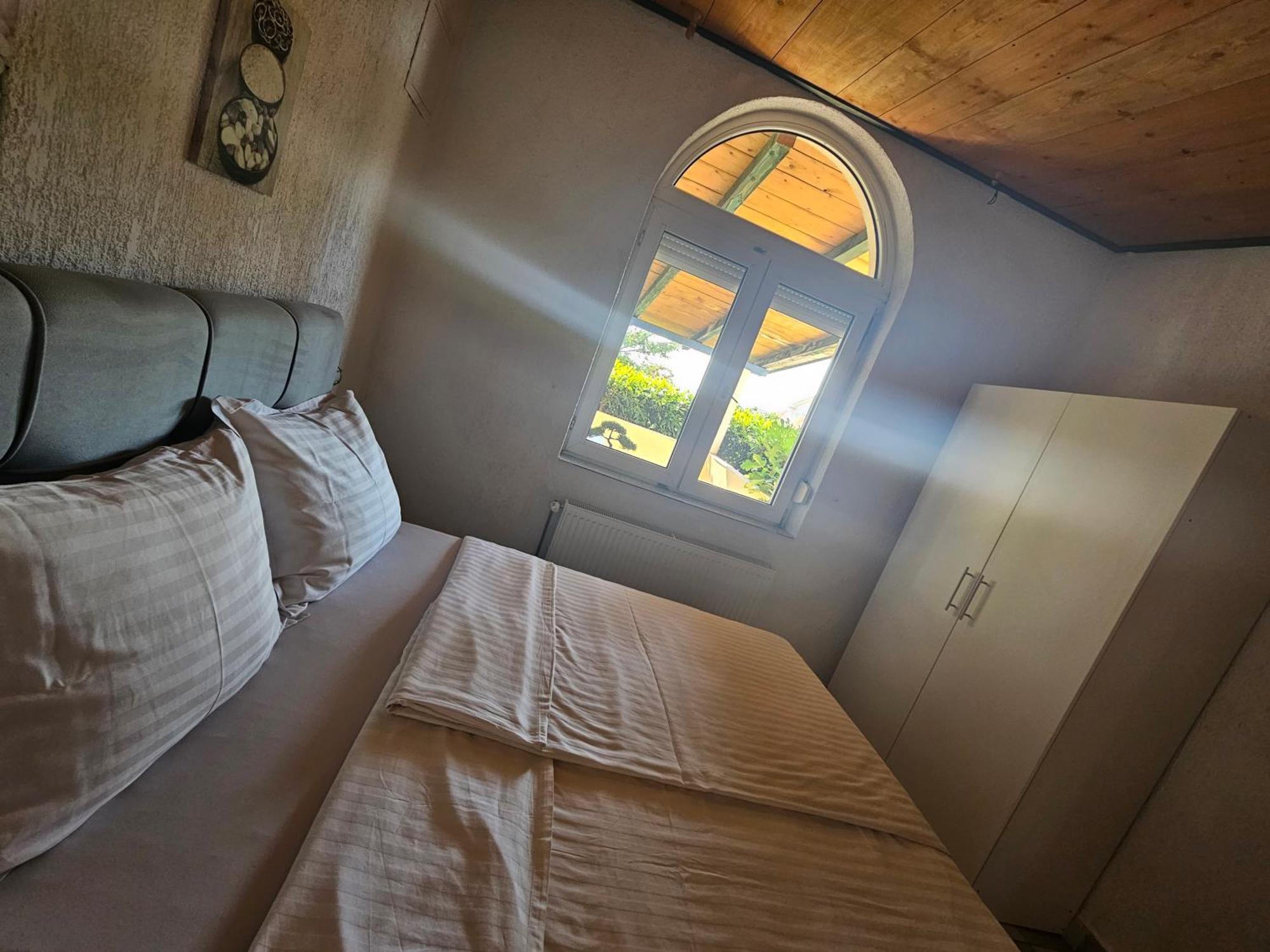 Apartmani Sanja Klenovica Exterior foto